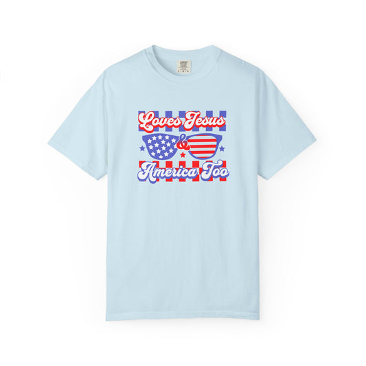 "LOVES JESUS & AMERICA TOO" UNISEX PREMIUM TEE
